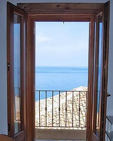 Casa Vela 4* Scilla